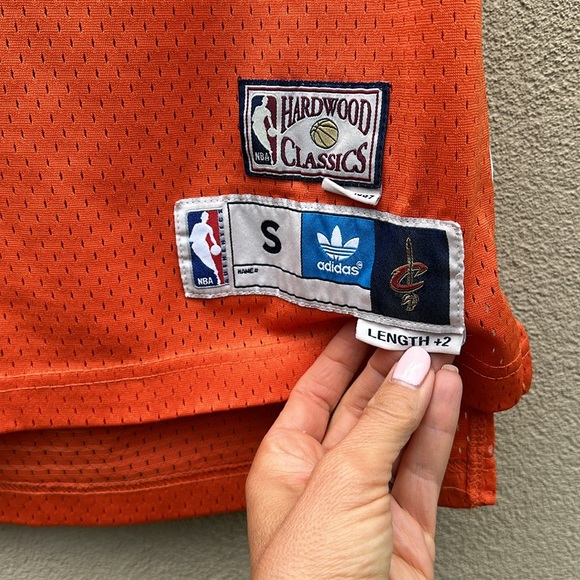 Vintage NBA Adidas Hardwood Classics🔥 Cleveland Cavs Lebron James Jersey - Picture 4 of 8